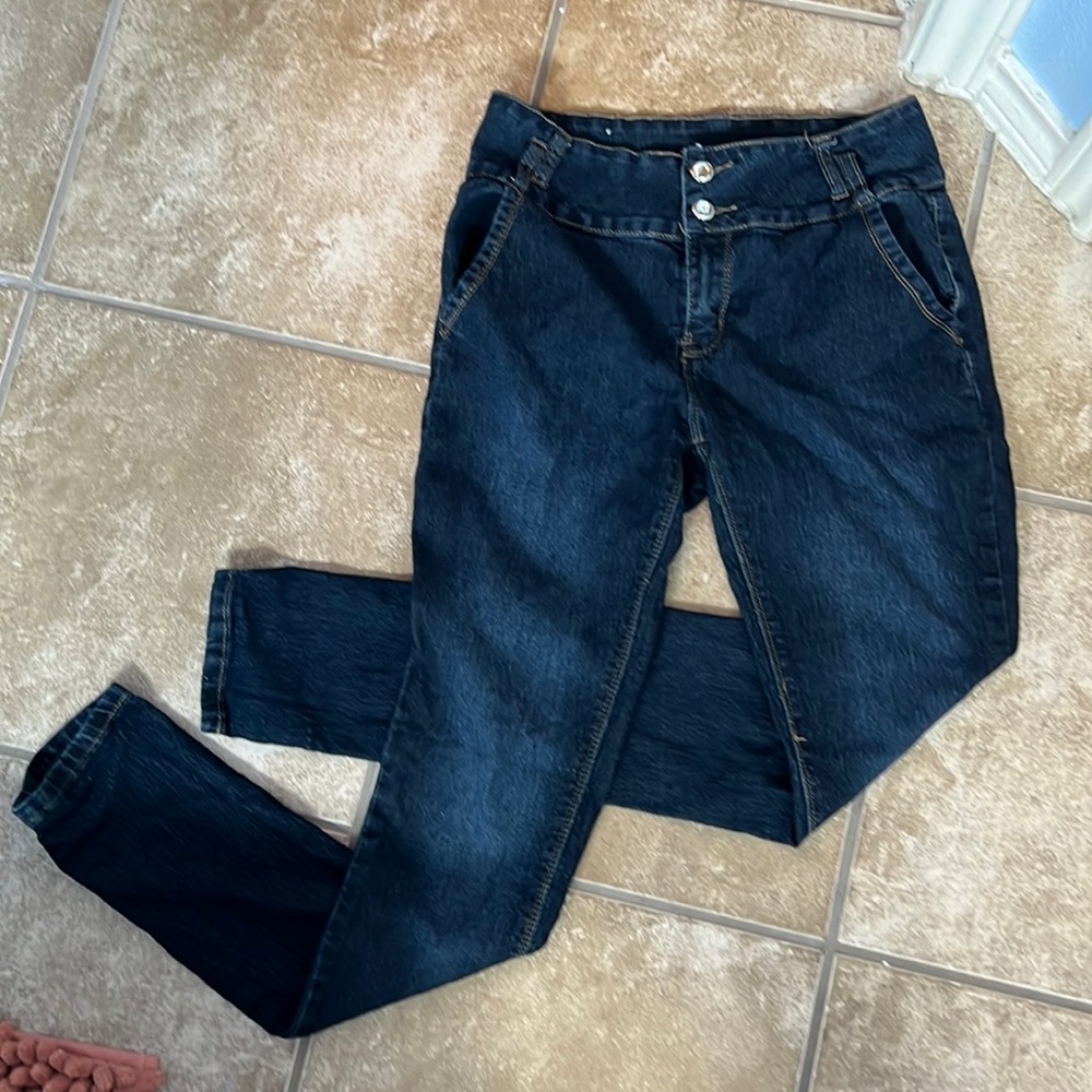 Sofia’s jeans - Straight Leg Denim Jeans with Smooth Texture Size 3